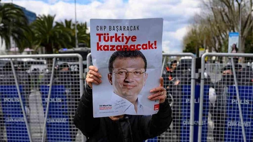 Protestas en Estambul tras la detención del alcalde Ekrem İmamoğlu