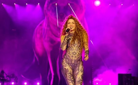 Shakira Surprises MetLife Stadium by Inviting Ozuna as a Special Guest