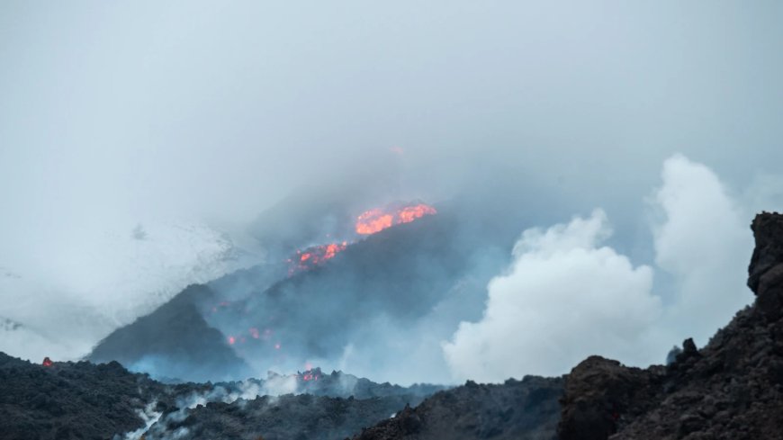 Etna eruption forces tourists to evacuate the mountain amid intense volcanic activity