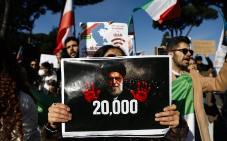 Images show Iranian security forces opening fire on protesters in Tehran