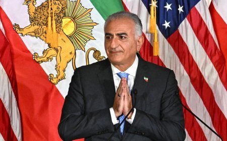 Reza Pahlavi accuses Jamenei of crimes against the Iranian pueblo in a harsh public message