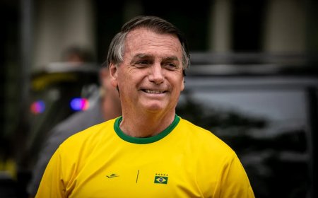 Brazil's Supreme Federal Court Grants Jair Bolsonaro House Arrest