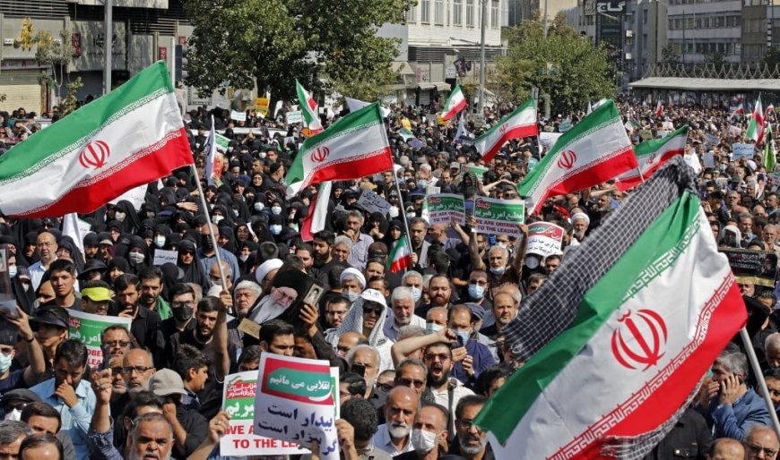 Pro-Change Demonstrations in Iran and the Diaspora: Lion and Sun Flags and Support for the US and Israel in the Streets