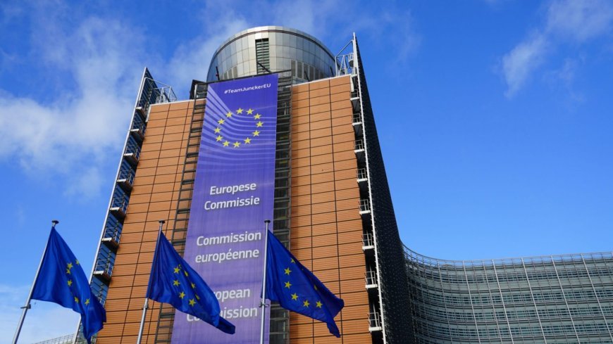 Bruselas lleva a España ante el TJUE por no trasponer la directiva que exime del IVA a autónomos y pymes; es el único país de la UE que no lo ha hecho