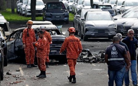 Two helicopters collide in Rio de Janeiro, leaving at least six dead