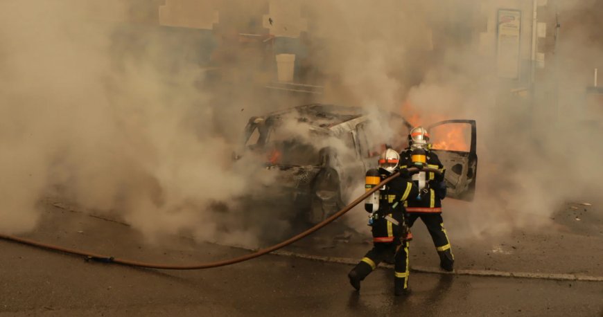 Initial disturbances in Geneva: Shop windows smashed and car set on fire amid growing unrest