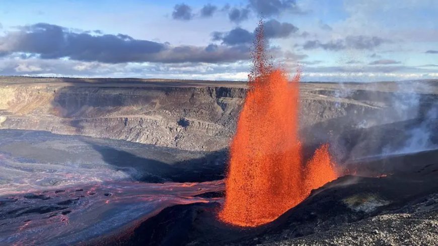 Mount Kilauea Erupts on the Island of Hawaii